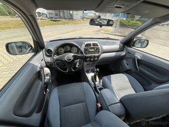 Toyota RAV4 - 17