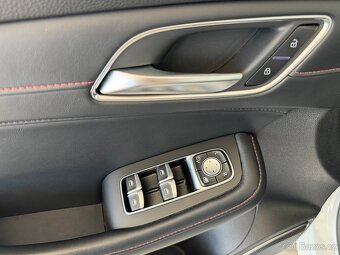 MG HS 1.5TGI Aut.119kW Exclusive DPH - 17