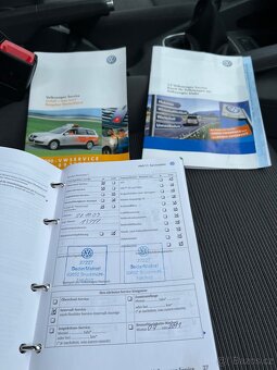 PRODÁM VOLKSWAGEN GOLF 5 1.4 i 1 MAJITEL. - 17