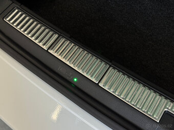 Škoda Superb  STYLE 2,0 TDI 147kW 4x4 DSG 7° rv.6/2021 čr. - 17