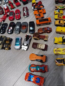 Hot-wheels sada 134 aut - 17