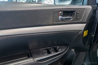 Subaru Outback 2.5 CVT VA - 17