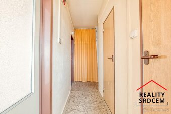 Pronájem družstevního bytu o velikosti 3+1+zasklená lodžie/6 - 17