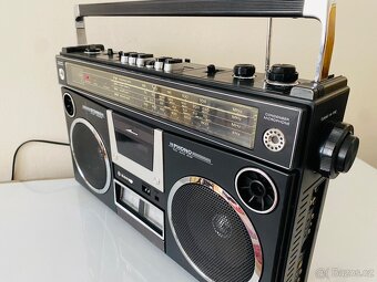 Radiomagnetofon/boombox Sanyo M4500KE, rok 1980 - 17