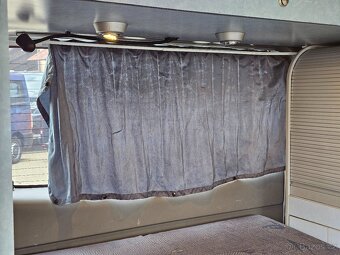 Renault Trafic Adria Space 3Way 2006 | 99 kW | 301 000 km - 17