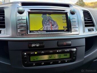 Toyota HILUX 3.0 4x4 MANUÁL UZÁVĚRKA NAVIJÁK - 17