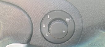 ŠKODA ROOMSTER SCOUT 1,6 16V, 77kW, 133tisKM - 17