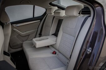 Škoda Octavia 1.6 TDI CR DPF Elegance DSG - 17