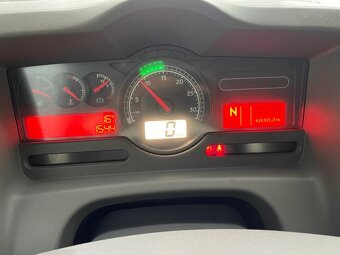 Tahač pod autopřepravník r .premium 2014  EEV - 17