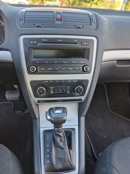ŠKODA OKTAVIA 1.6TDI AUTOMAT STK 7/2026 - 17