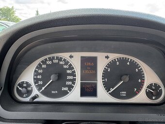 Mercedes-Benz Třídy B, B 180i 85 kw BEZ KOROZE - 17