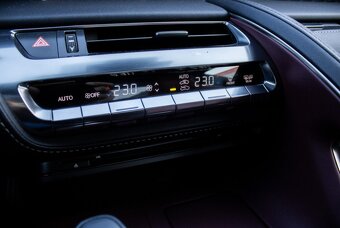 Lexus LC 500h, (2017) - 17