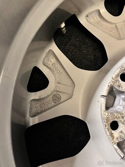 6x139.7 R17 Originál Hyundai H-1 Starex - TOP - ET 56 - 17