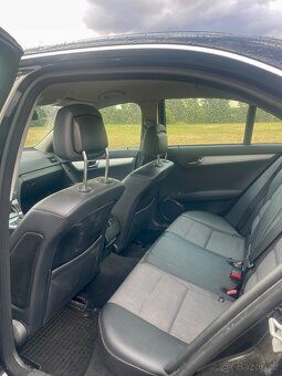 Mercedes Benz C 320CDi 4MATIC - 17