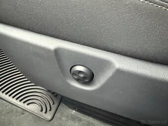 Volkswagen Multivan 2,0 TDI 103kW DSG ALU LED TOP STAV - 17