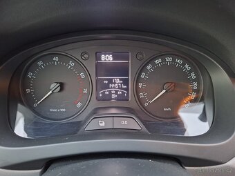 ŠKODA RAPID 1.2 TSI MODEL2015 TAŽNÉ - 17
