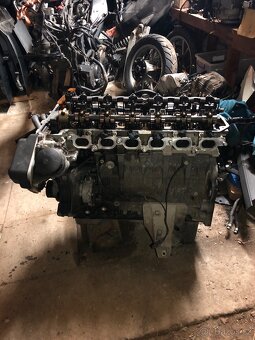 Motor n52 e90 325i 160kw prodam motor - 17
