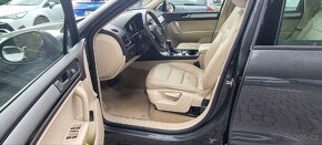NEBOURANÝ VW TOUAREG 3.0TDI Orig.129t.km SERVISKA - 17