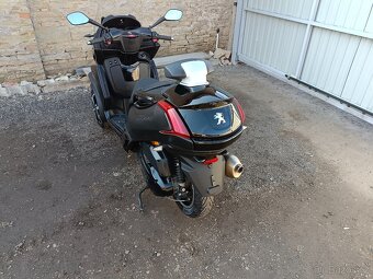 Peugeot Metropolis 400 rv. 2019 Stačí řidičák skupiny B  - 17