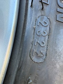 Seat Leon FR - 5x112 - 225/40 R18 ZIMNÍ ORIGINÁLNÍ SADA - 17