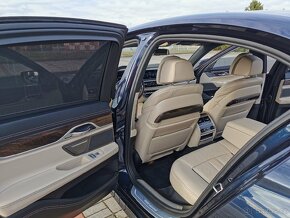 BMW 750i G11 XDrive INDIVIDUAL DPH ČR 2.majitel - 17