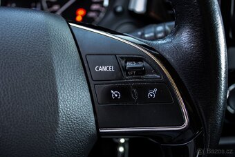Mitsubishi Outlander 2.0 MIVEC Intense. - 17
