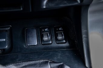 Toyota Land Cruiser J12 3,0 - 17