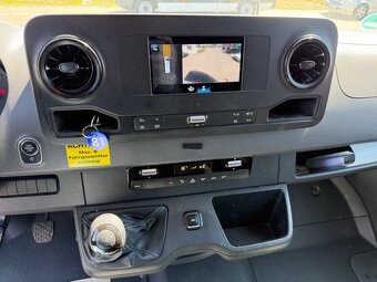 Mercedes-Benz Sprinter 317 CDI Tourer Pro vozíčkáře - 17
