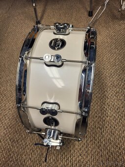 DW Performance Maple White - 17