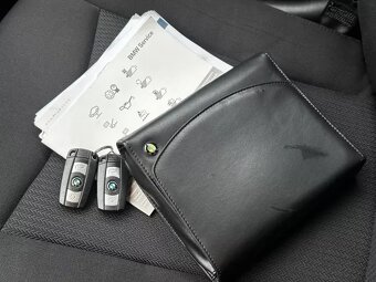 BMW Řada 3 E91 320i 125kW Combi Facelift Tempomat Serviska - 17