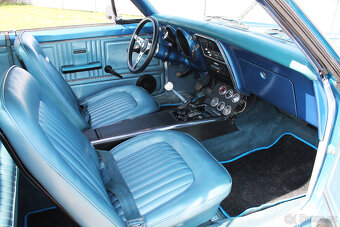 1967 Chevrolet Camaro 327 V8, manuál, vynikající stav - 17