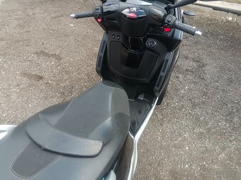 Peugeot Metropolis 400i CZ doklady v ceně Kufr. - 17