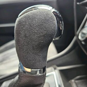 Alcantara / Perforovaná - hlavica DSG ŠKODA - 17