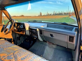 1989 Ford F-250 5.8 V8 | Custom | 64 006 mil 🇺🇸 - 17