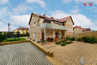 Prodej rodinného domu, 253 m², Tetín, ul. Mramorová - 17
