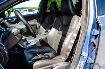 Volvo XC60 D3 2.0L Drive-E Luxury Geartronic - 17