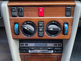 Mercedes Benz 300 D - 17