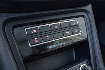 VW Volkswagen Sharan 2.0TDI 4 motion /aj na splátky/ - 17