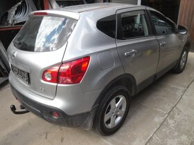 Náhradní díly z Nissan Qashqai J10 - 17