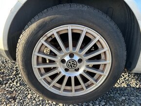Volkswagen Bora 1.6 benzin nová STK - 17