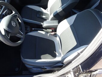 Škoda Fabia 1.2 TSI r.v.2015 (66 KW) serviska - 17