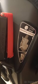 Set dvou autosedaček od narození až do 18kg cca 4-5let - 17