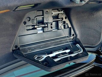 2004 Audi A8L 4.2 V8 Quattro | 97 445 km - 17