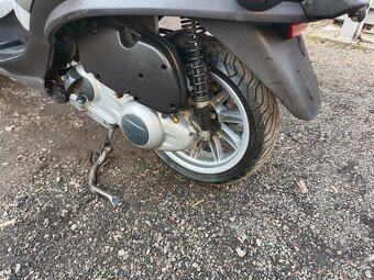 Piaggio mp3 250 LT CZ doklady v ceně - 17