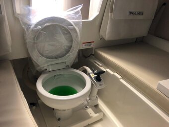 BAYLINER 742 Cuddy + MERCRUISER 6,2l V8 MPI DTS 350ps BRAVO - 17