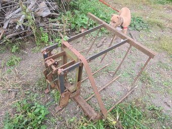 Tomo Vinkovič + valník + špalíkovač + příslušenství - 17