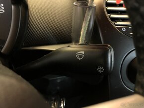 VOLKSWAGEN NEW BEETLE 1.6 MPI - 17
