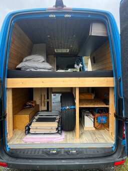 Mercedes Benz Sprinter - obytná dodávka - 17