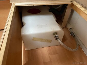 Knaus Sudwind 450, 2004, sprcha, bojler, fr.postel - 17