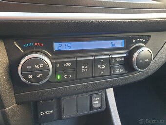 TOYOTA AURIS kombi 1,6i 97KW KAMERA 8xKOLA - 17